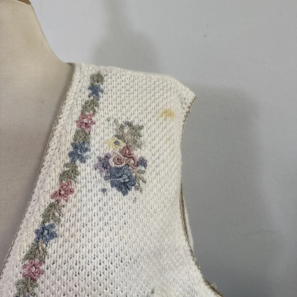 Vtg Studio Vest Womens‎ XL Floral Embroidered Knit Cottagecore Boho Nostalgic